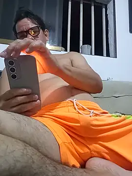 manuelmen211 online show from July 28, 2026, 4:42 am