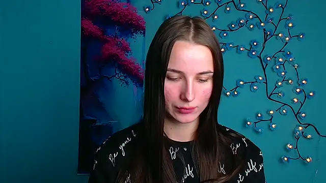 Eva Janee online show from October 21, 2025, 11:31 am