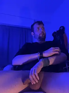 PutaNieves1983 online show from February 8, 2025, 4:36 am