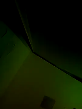 PutaNieves1983 online show from October 6, 2025, 11:05 pm