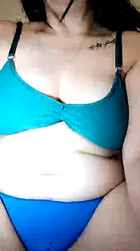 Snapshot of tiniticox chatting on October 21, 2025, 8:14 am tiniticox online show from October 21, 2025, 8:14 am