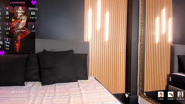 EvaaLovia1 online show from February 24, 2026, 1:12 pm