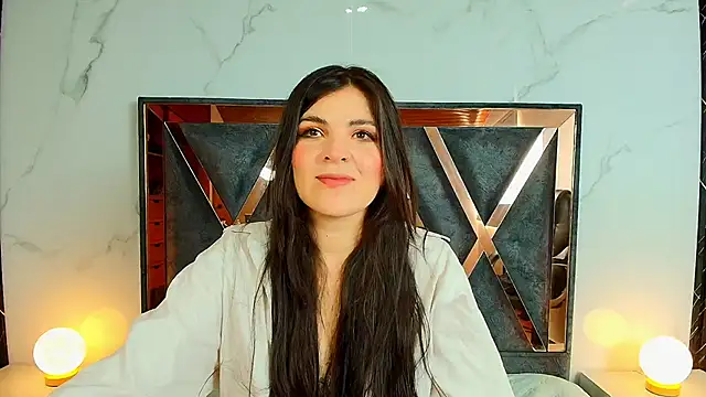 Snapshot of Amara_vega chatting on September 25, 2025, 12:00 pm Amara vega online show from September 25, 2025, 12:00 pm