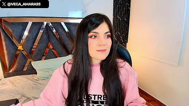 Amara vega online show from November 22, 2025, 6:56 am