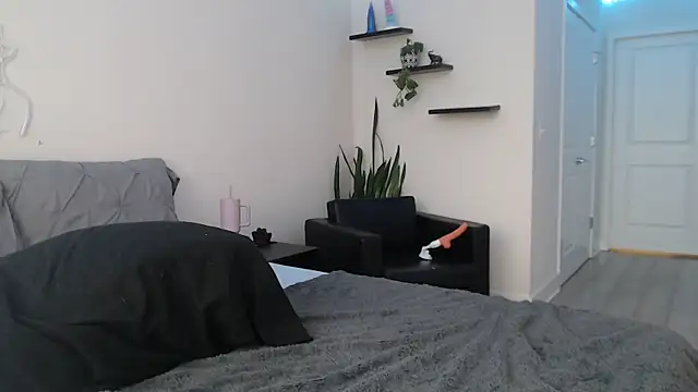 fallongrayxo online show from March 13, 2025, 4:45 pm