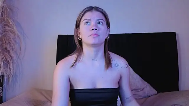 Snapshot of Gissel_Angel chatting on September 8, 2025, 8:08 pm Gissel Angel online show from September 8, 2025, 8:08 pm