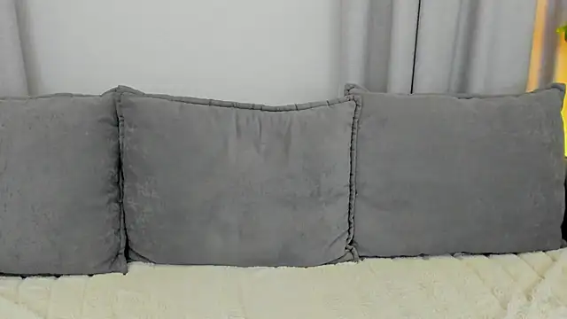 Snapshot of sexyangeloux chatting on February 25, 2025, 11:37 pm sexyangeloux online show from February 25, 2025, 11:37 pm