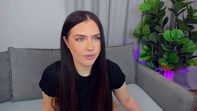 Snapshot of sexyangeloux chatting on May 3, 2026, 10:02 pm sexyangeloux online show from May 3, 2026, 10:02 pm