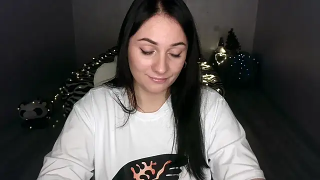 Emelyblum online show from January 26, 2025, 2:14 am