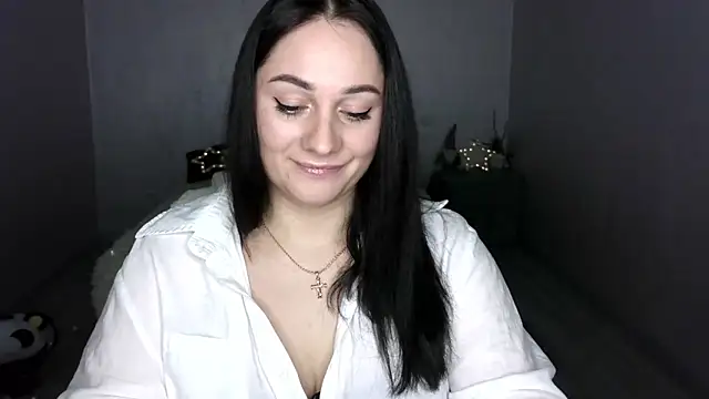 Emelyblum online show from March 7, 2025, 12:48 am