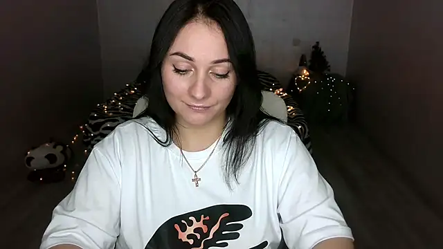 Emelyblum online show from January 26, 2025, 5:23 am