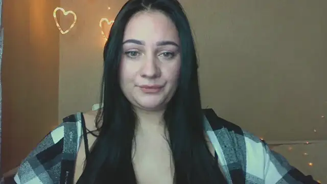 Emelyblum online show from October 23, 2025, 4:27 pm