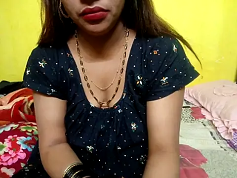 Snapshot of Sexyranibhabhi chatting on February 11, 2026, 1:49 am Sexyranibhabhi online show from February 11, 2026, 1:49 am