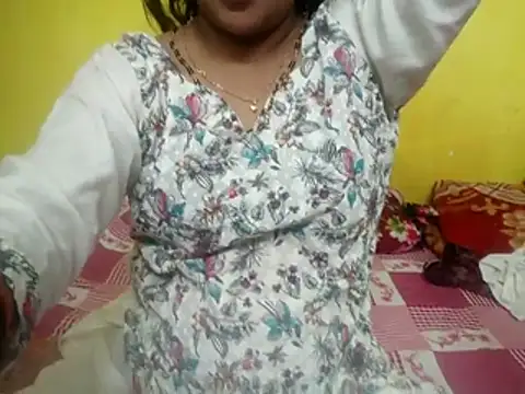 Snapshot of Sexyranibhabhi chatting on March 27, 2026, 3:24 pm Sexyranibhabhi online show from March 27, 2026, 3:24 pm