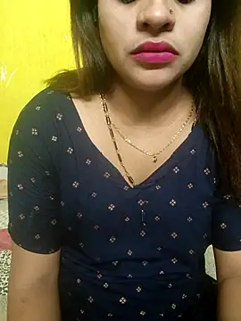 Snapshot of Sexyranibhabhi chatting on April 17, 2026, 2:20 pm Sexyranibhabhi online show from April 17, 2026, 2:20 pm