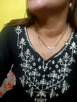 Sexyranibhabhi online show from June 16, 2026, 3:01 pm