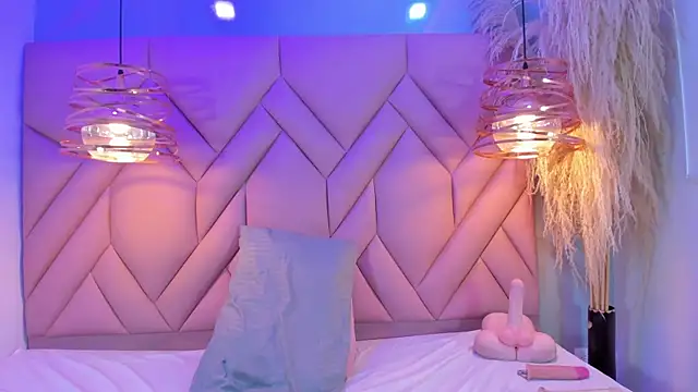 AngelaaCute  online show from March 18, 2025, 3:22 pm