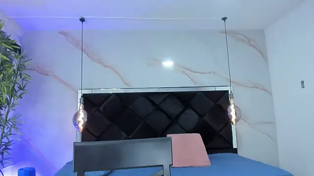 AngelaaCute  online show from October 17, 2025, 12:18 pm