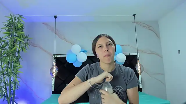 AngelaaCute  online show from September 29, 2025, 12:11 pm