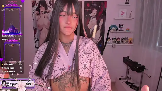 Snapshot of Sweet-bunny1 chatting on March 18, 2025, 10:37 pm Sweet-bunny1 online show from March 18, 2025, 10:37 pm