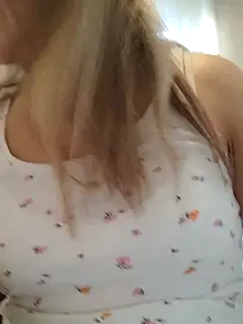 Dark Angel 22 online show from November 10, 2025, 3:06 pm