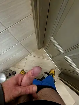 kisbiro77777 online show from October 11, 2025, 8:37 am