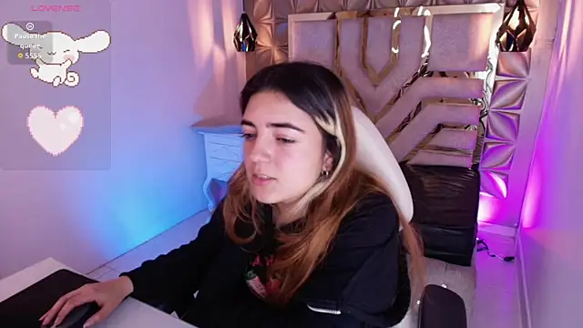 meraki fraise online show from October 19, 2025, 8:22 pm