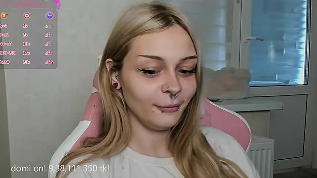 Snapshot of shy_melony chatting on July 7, 2026, 12:20 pm shy melony online show from July 7, 2026, 12:20 pm