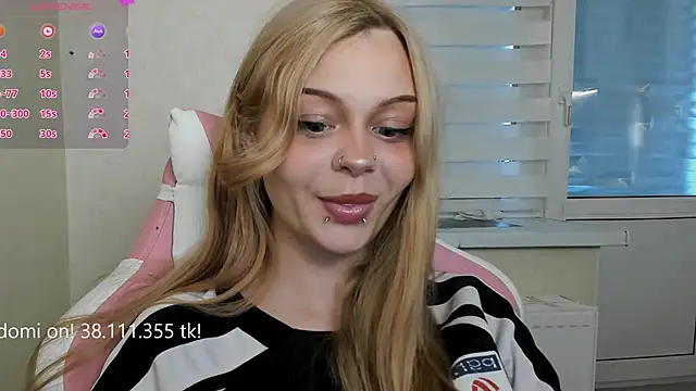 Snapshot of shy_melony chatting on June 26, 2026, 11:49 am shy melony online show from June 26, 2026, 11:49 am