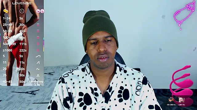 mrjhon26 online show from November 26, 2025, 1:11 pm