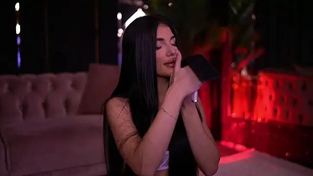 RaisaKali online show from January 14, 2026, 6:00 pm