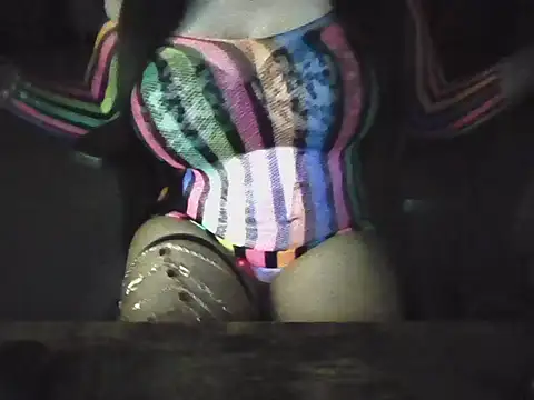 JulieJoe  online show from October 29, 2025, 4:39 pm