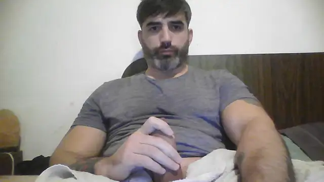ozzypsico13 online show from June 19, 2026, 1:11 am