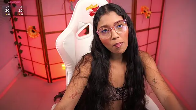 Snapshot of small_emilie chatting on October 11, 2025, 2:07 pm small emilie online show from October 11, 2025, 2:07 pm