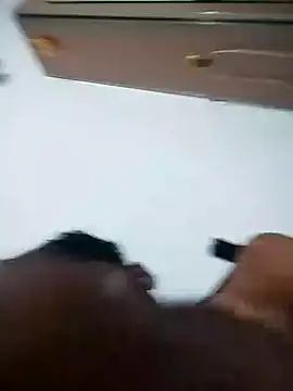 Snapshot of malayali_kunna chatting on December 23, 2024, 12:52 pm malayali kunna online show from December 23, 2024, 12:52 pm