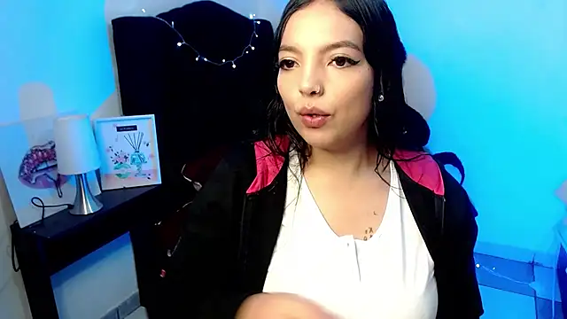 loren tits24 online show from July 9, 2026, 7:13 pm