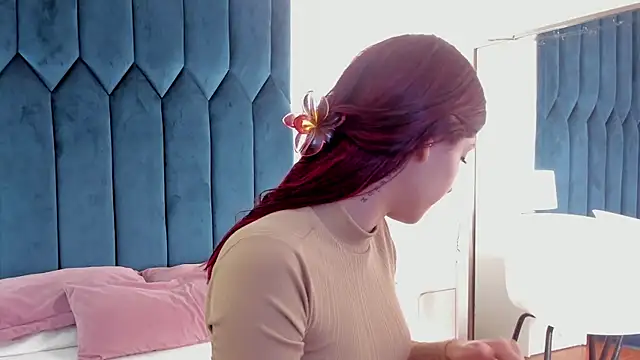 AnnyCherry  online show from March 21, 2025, 10:50 pm