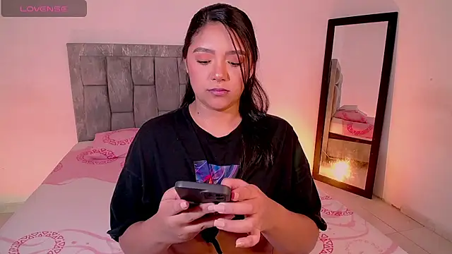 DIANEE 01 online show from February 22, 2026, 1:19 am