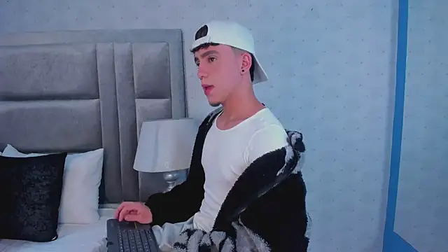 BrannTaylor online show from October 18, 2025, 11:45 am