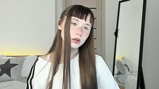 Stella Sunny online show from April 13, 2026, 8:13 pm