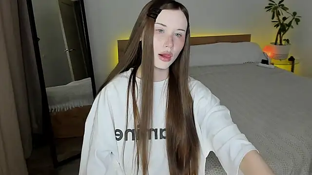 Stella Sunny online show from July 15, 2026, 8:05 pm