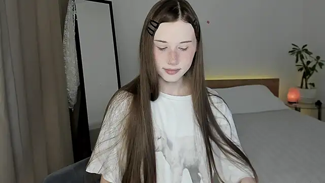 Stella Sunny online show from July 16, 2026, 1:19 pm