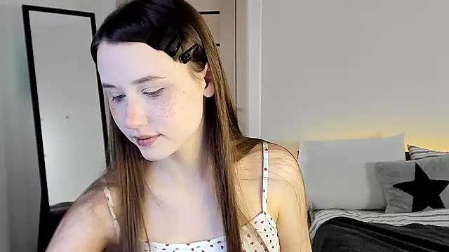 Snapshot of Stella_Sunny chatting on February 17, 2026, 7:38 am Stella Sunny online show from February 17, 2026, 7:38 am