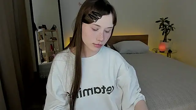 Stella Sunny online show from June 27, 2026, 9:54 pm