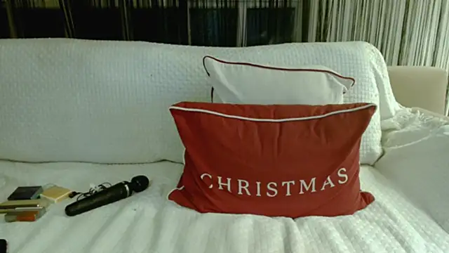 tigerrtiger online show from April 14, 2026, 8:47 pm