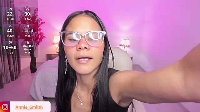 Snapshot of anniie_smith chatting on November 9, 2025, 11:36 am anniie smith online show from November 9, 2025, 11:36 am