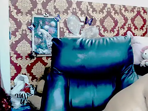 Indiancatz2 online show from November 12, 2025, 4:55 pm