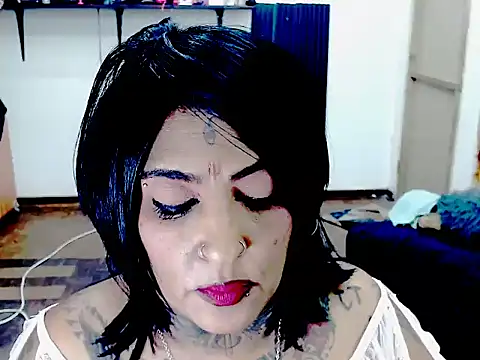 Indiancatz2 online show from May 22, 2026, 5:55 pm