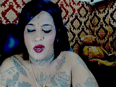 Snapshot of Indiancatz2 chatting on February 27, 2026, 11:04 pm Indiancatz2 online show from February 27, 2026, 11:04 pm