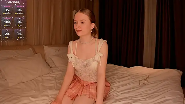 IsabellaTorrance online show from February 9, 2025, 3:45 pm